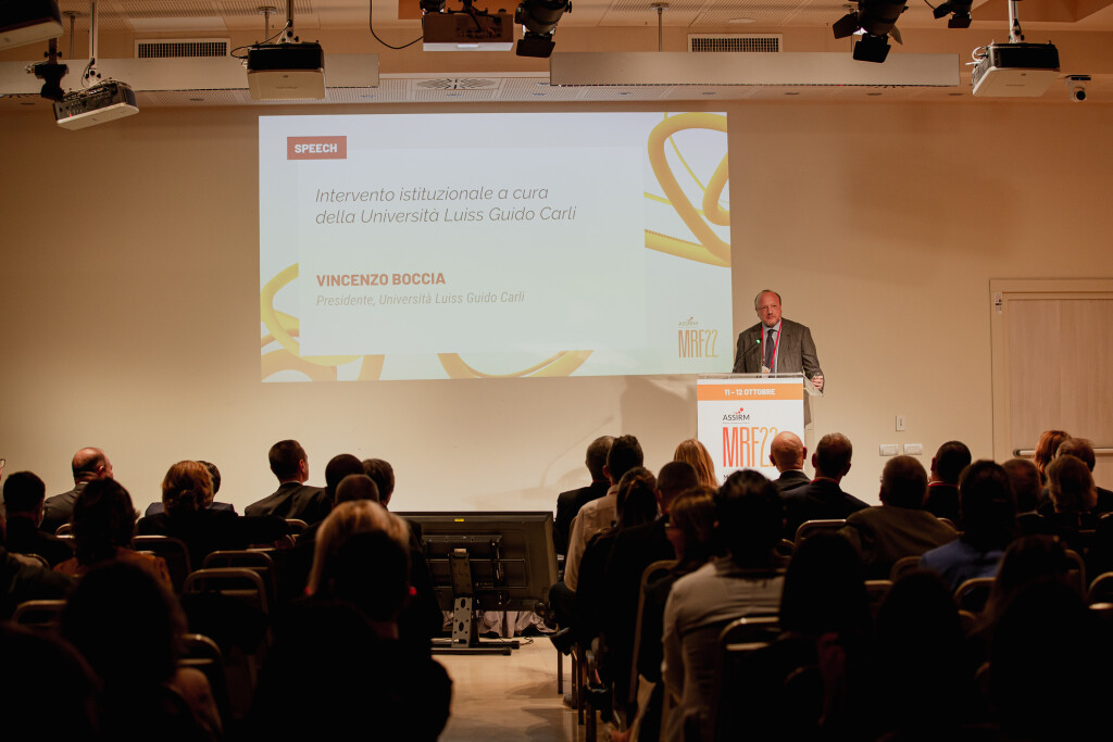 Nell'immagine l'intervento di Vincenzo Boccia, Presidente dell'Università LUISS Guido Carli, all'Assirm Marketing Research Forum 2022 - Smart Marketing