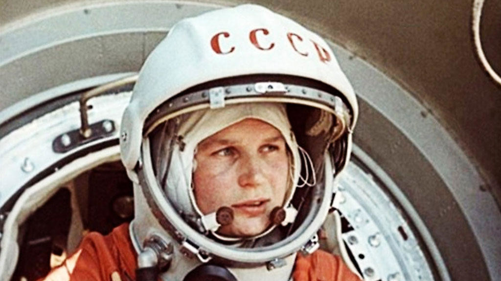 La prima donna nello spazio, la cosmonauta Volentina Tereskova.
