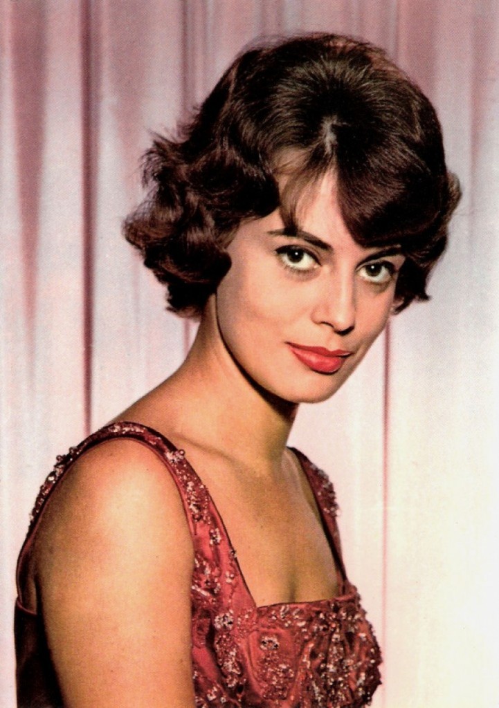 Un’immagine a colori di Anna Maria Ferrero, data 1958, all’apice del suo successo.