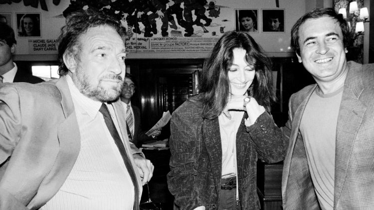 Bernardo Bertolucci, Ugo Tognazzi e Anouk Aimee a Cannes nel 1981.