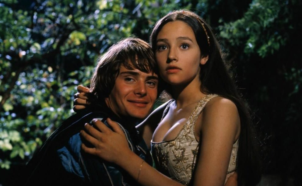 I due protagonisti del film Romeo e Giulietta erano molto vicini all'età dei personaggi originali; infatti, durante le riprese Leonard Whiting (Romeo) aveva diciassette anni, Olivia Hussey (Giulietta) sedici.