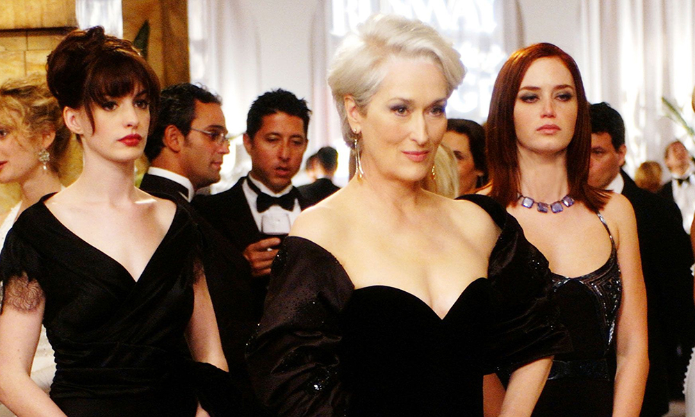 Anne Hathaway, Meryl Streep e Emily Blunt in una scena del film. 