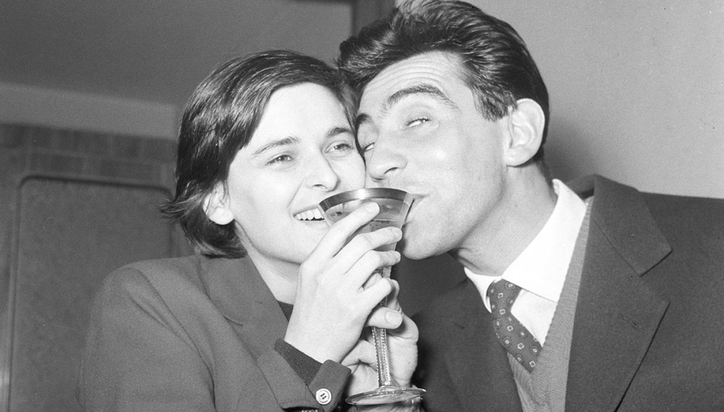Lucia Bosè e Walter Chiari nel 1954.