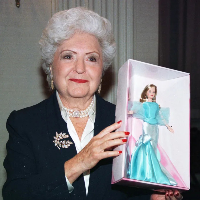 Nell'immagine Ruth Handler l'inventrice della bambola Barbie e co-fondatrice della ditta Mattel - Smart Marketing